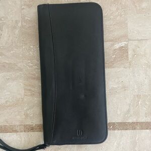 Travel wallet leather